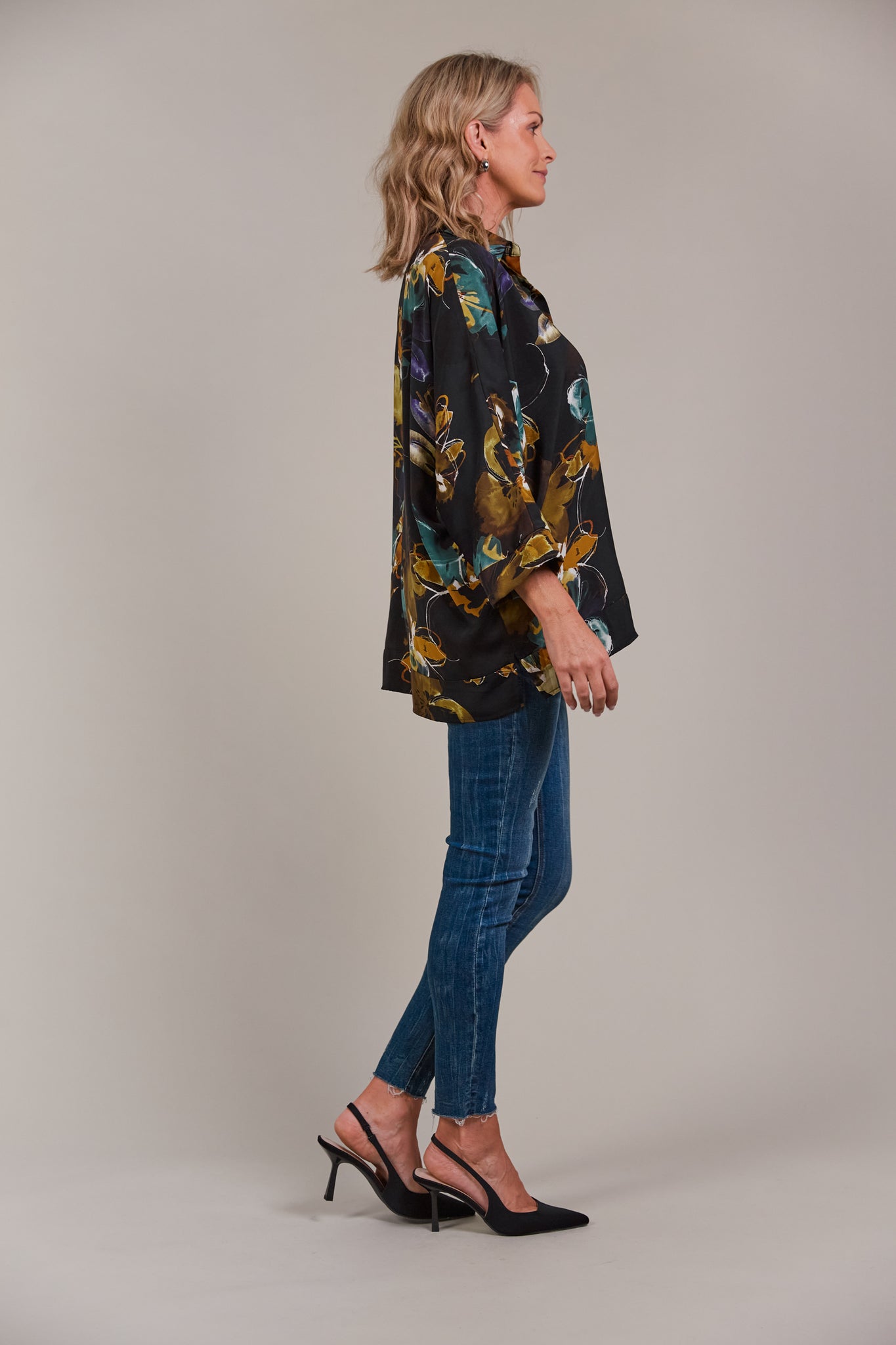 Elsie Relaxed Shirt ONE SIZE - Botanical Black